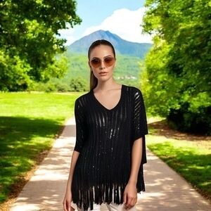 NWT Vintage Nordstrom Black Floral Knit Poncho Cape Fringe One Size Birdie NWT